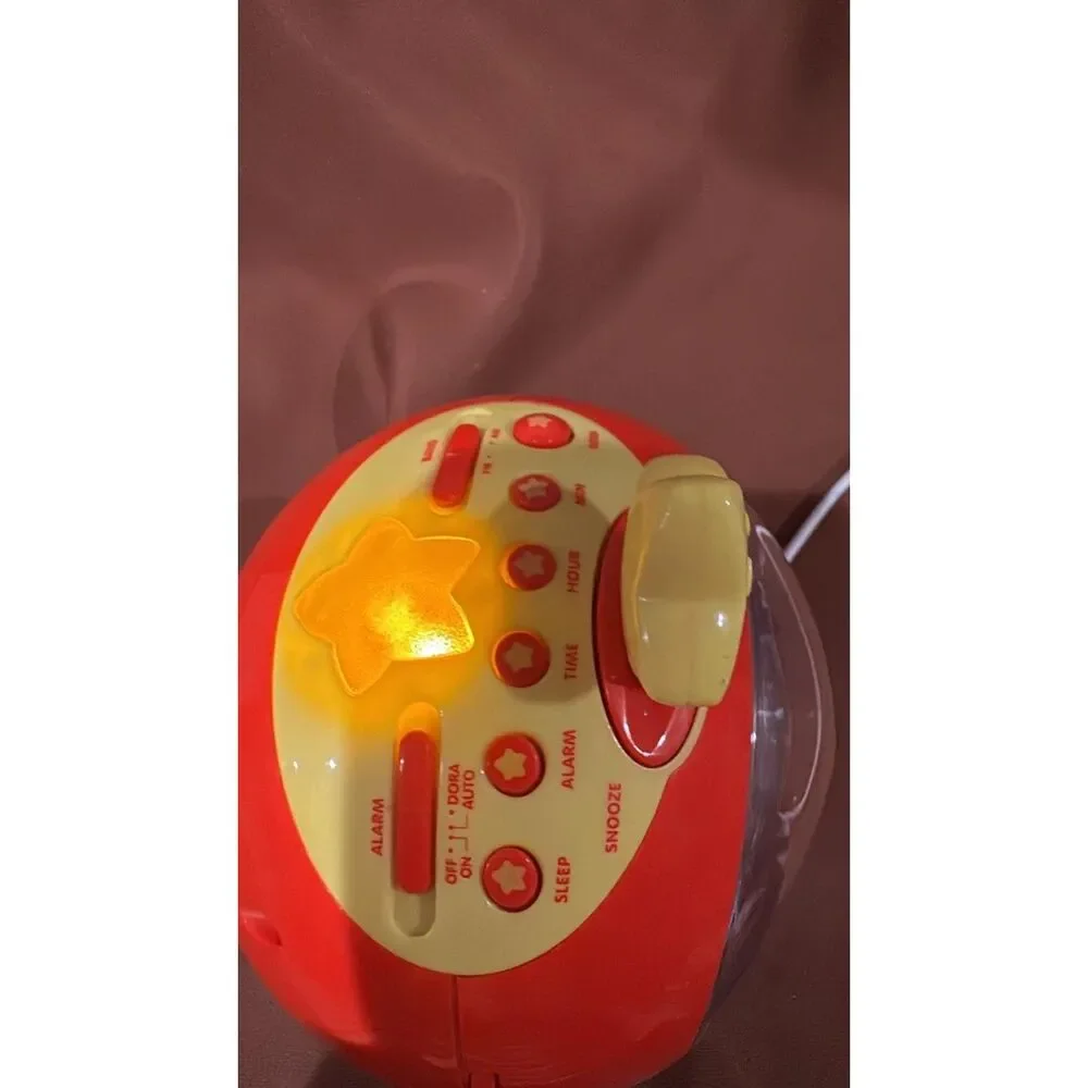 Dora The Explorer Talking Clock Radio With Light Let's Go 2004 WORKS